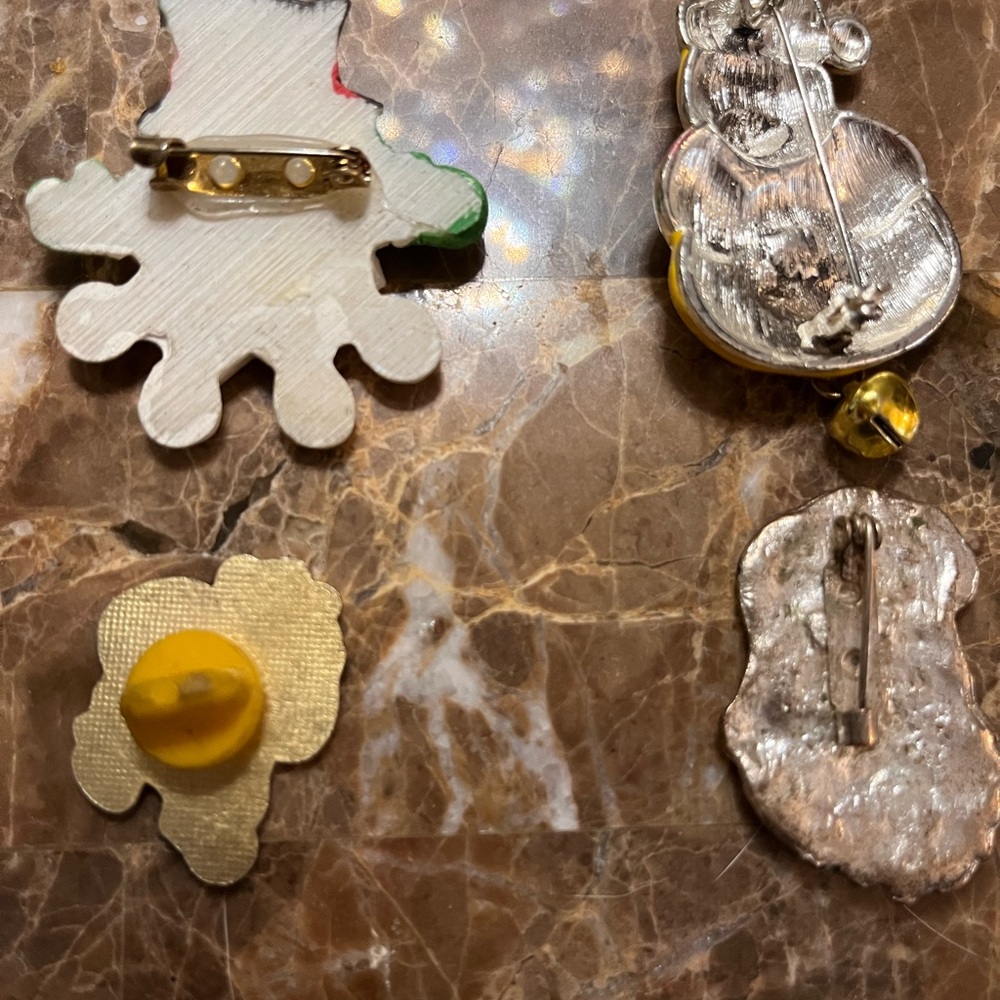 Festive Holiday Brooch Collection - Picture 2 of 6